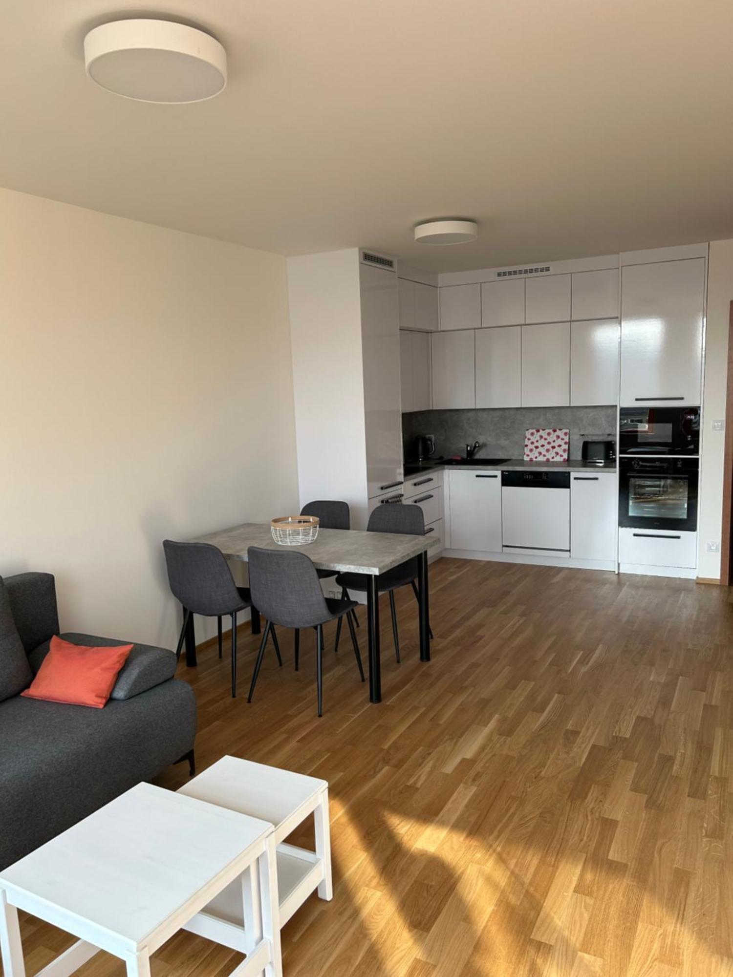 Prague Smichov Andel Apartment Buitenkant foto