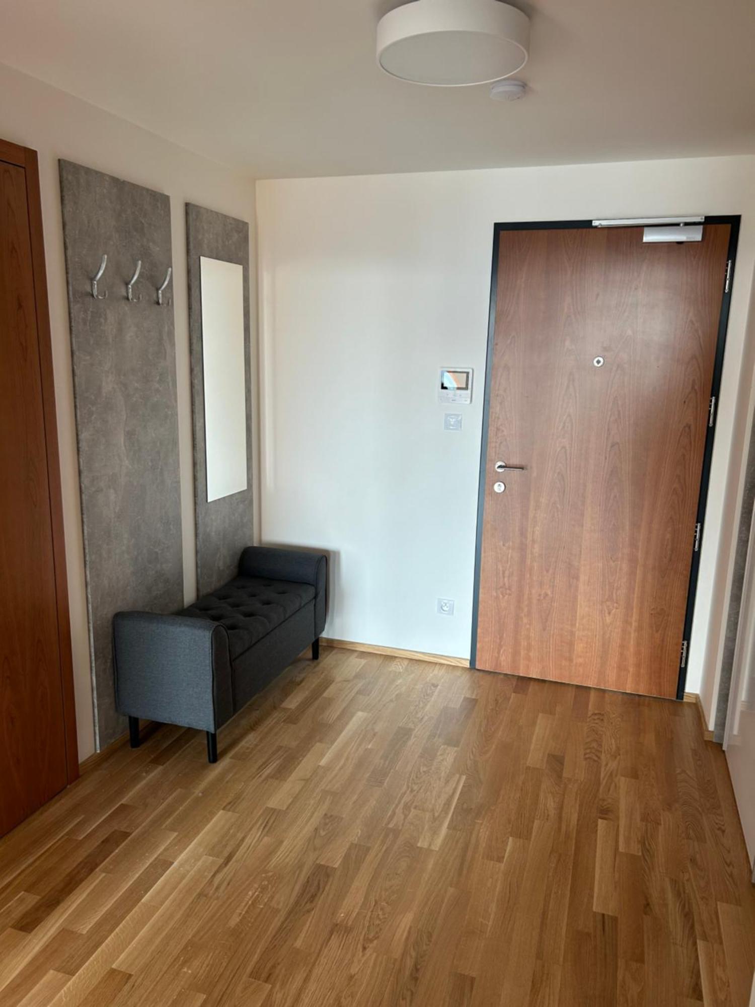 Prague Smichov Andel Apartment Buitenkant foto