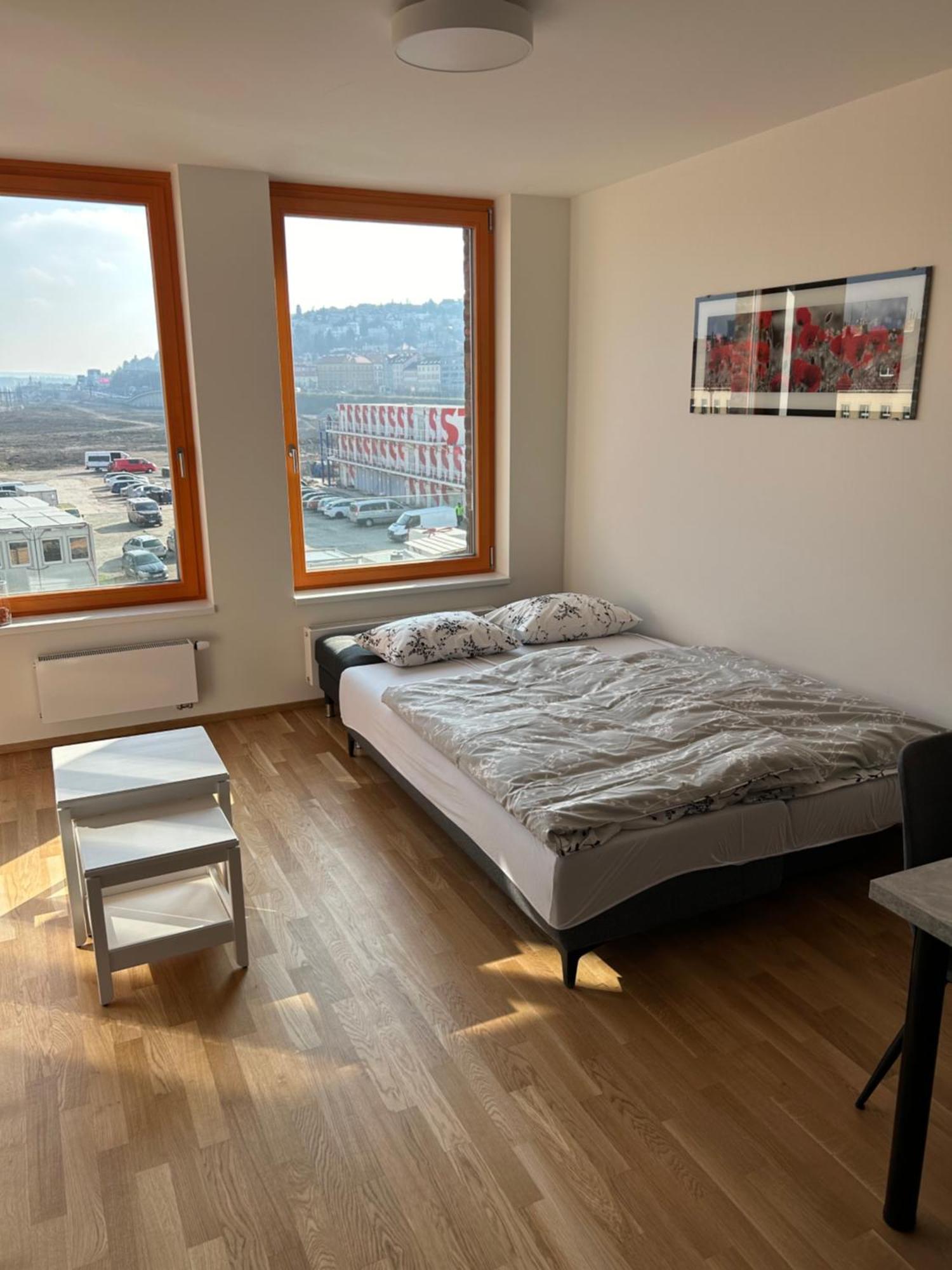 Prague Smichov Andel Apartment Buitenkant foto